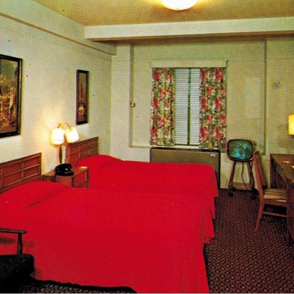 VINTAGE WOODEN HANGER - ABBEY HOTEL 151 W. 51ST ST. NYC  - NICE COLLECTIBLE! - Picture 10 of 10